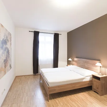 Downtown Kodanska 4*