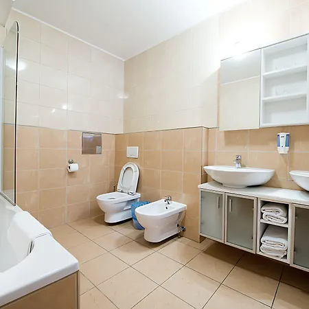 Downtown Kodanska 4*