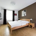 Downtown Kodanska Aparthotel 4*