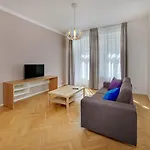 Aparthotel Downtown Kodanska 4*