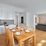 Downtown Kodanska Aparthotel Praga