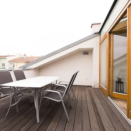 Downtown Kodanska 4* Prague