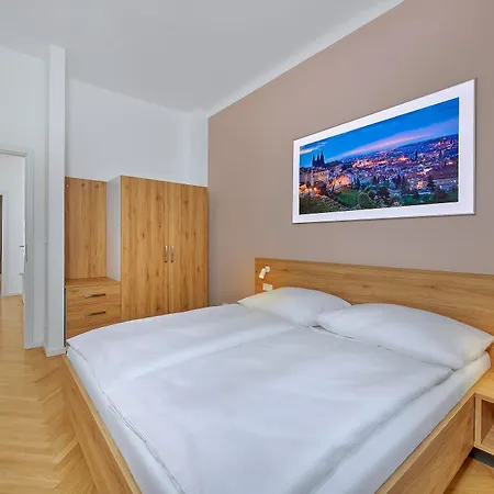 Lägenhetshotell Downtown Kodanska Prag