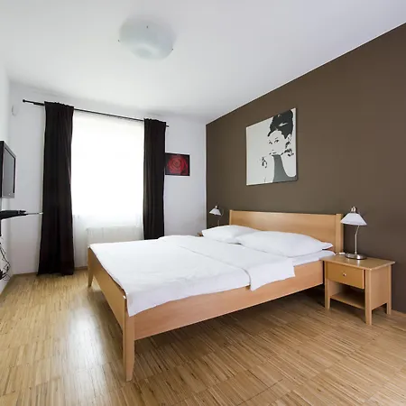 Downtown Kodanska Lejlighedshotel 4*