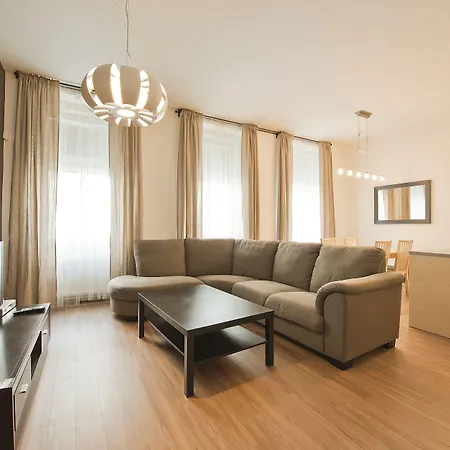 Aparthotel Downtown Kodanska